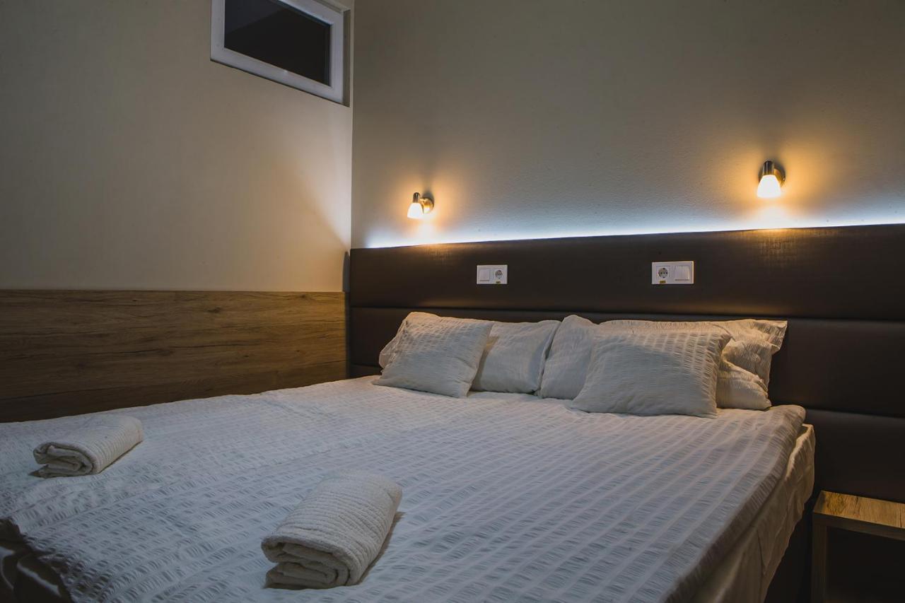Sztar Motel Etterem Balassagyarmat Zewnętrze zdjęcie