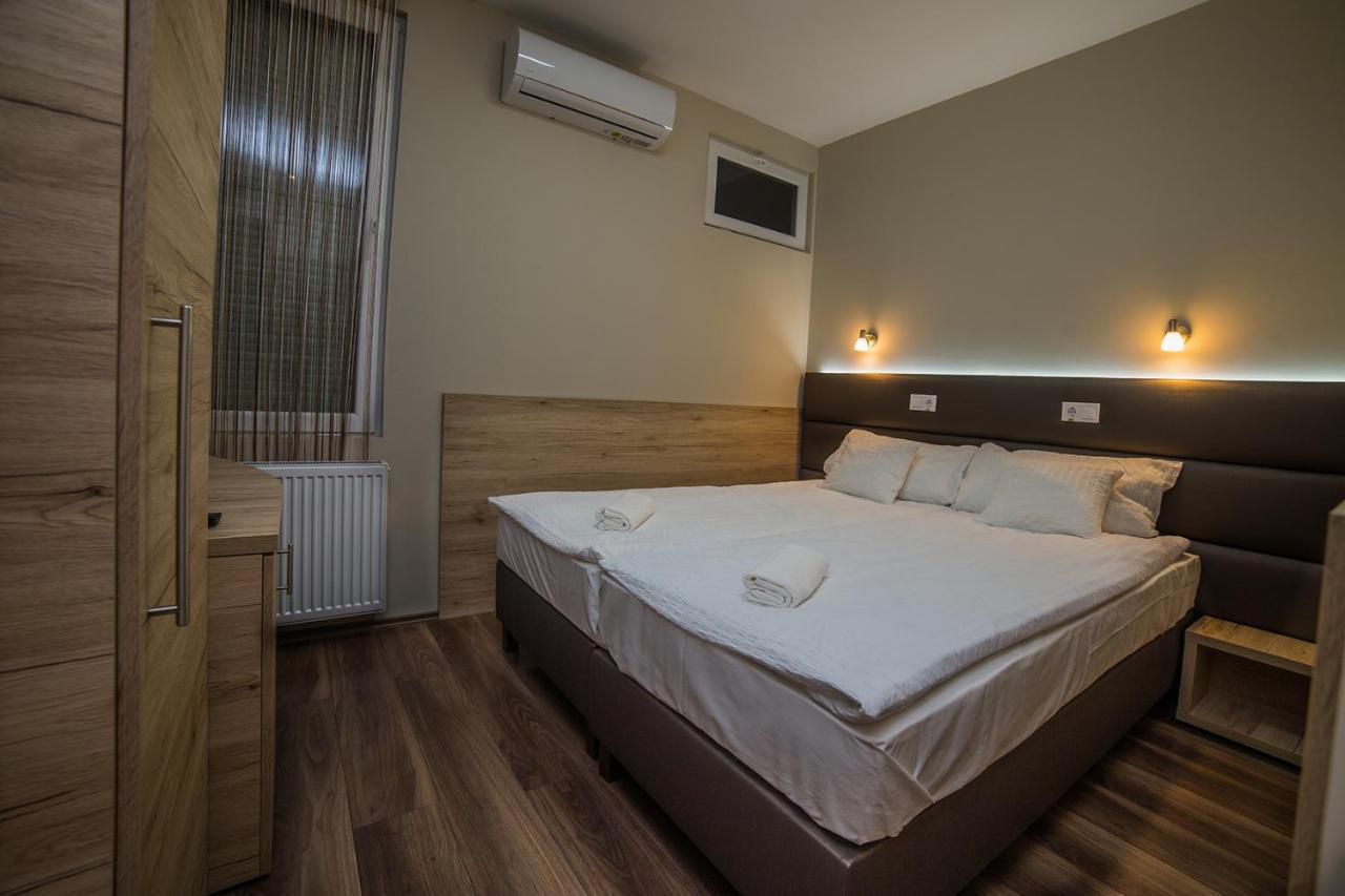 Sztar Motel Etterem Balassagyarmat Zewnętrze zdjęcie