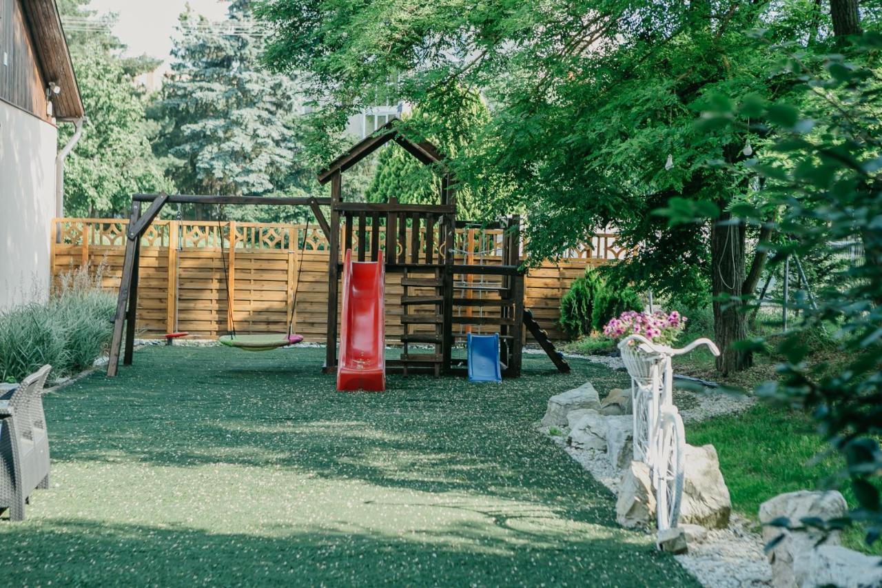 Sztar Motel Etterem Balassagyarmat Zewnętrze zdjęcie